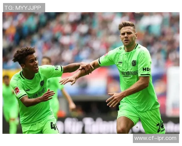 汉诺威96力拼科隆,惊险取胜秒入积分榜前列 汉诺威96力拼科隆,惊险取胜秒入积分榜前列